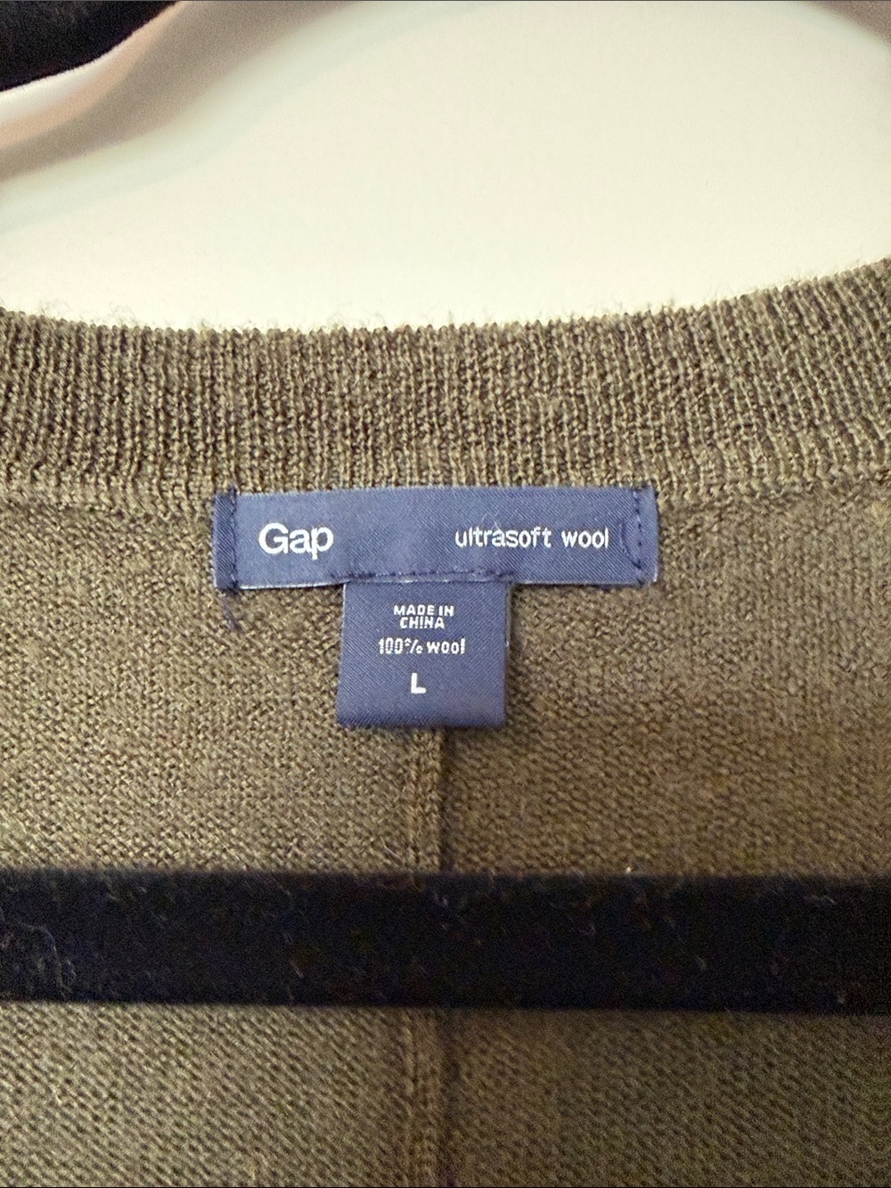 GAP 100% Wool Olive Green V-Neck Sweater, Large - Picture 2 of 9